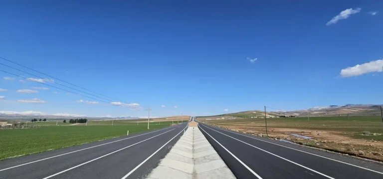 Batman Beşiri Kurtalan Siirt Bölünmüş Yolu Arası kesimin Toprak İşleri Sanat Yapıları  Ve Bsk Üst Yapı İşleri